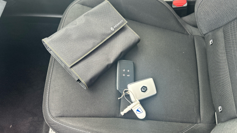 Renault Captur 1.5 dCi 115 Iconic 5dr Diesel Hatchback